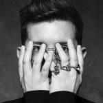 artist image Simon Curtis Diablo [8Bit Heart] Super 8-Bit Heart