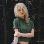 artist image Vivienne Mort Іній Досвід