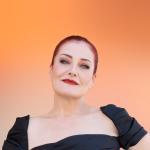 artist image Candan Erçetin Unut Sevme Beni Elbette