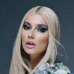artist image Andia feat. Erika Tu regalo Tu regalo (feat. Erika) - Single
