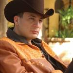 artist image VALENTIN ELIZALDE TE QUIERO ASI..... Vencedor
