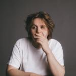 artist image Lewis Capaldi Hollywood Divinely Uninspired To A Hellish Extent