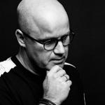 artist image Simon Field feat. Yasmin Jane Sirens (feat. Yasmin Jane) Sirens (feat. Yasmin Jane) - Single