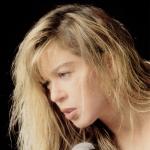 artist image Zerrin Ozer Her Sey Seninle Guzel Sevgiler