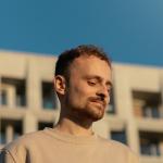 artist image Luca feat. CLOSR Counterfeit Counterfeit (feat. CLOSR) - Single