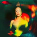 artist image Hoàng Thuỳ Linh See Tình (speed up) See Tình (Speed Up Version) - Single