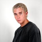 artist image Саша Акела Ледяной замок 2024 Ледяной замок 2024 - Single