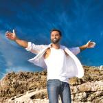 artist image Kendji Girac feat. Maitre Gims Dernier Metro Mi Vida (Edition de Noël)