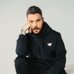 artist image Sinan Akçil feat. İzel Bir Şey Olmuş Kalp Sesi